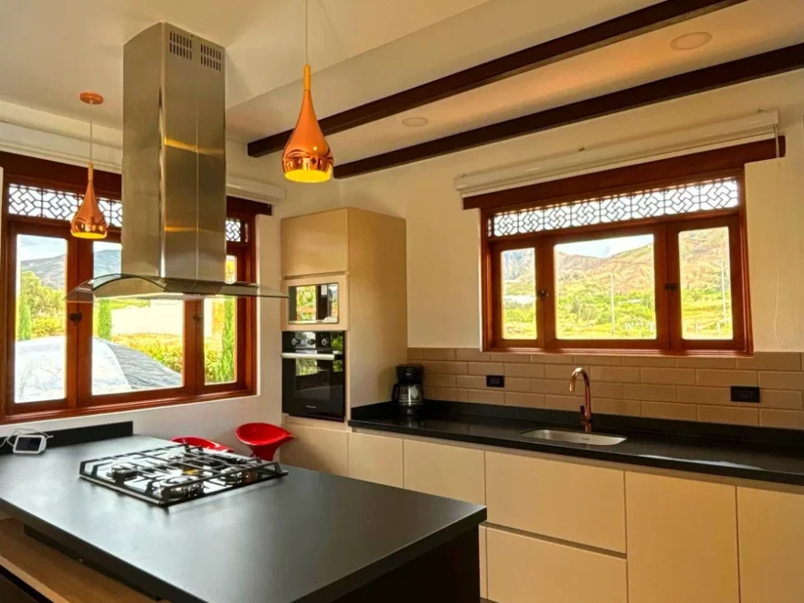 Casa campestre de 4 habitaciones en venta en Sáchica – foto 3