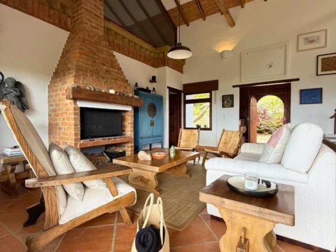 Casa de 304 m² en venta – foto 3